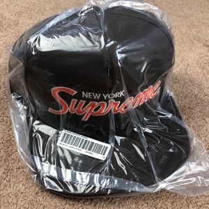 Supreme FW22 Classic Sports 5 Panel Brown